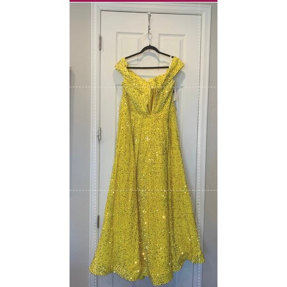 Yellow Sequin Off the Shoulder Pleated Corset Back Formal Gown Sz 20 NWOT - Picture 5 of 7